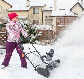 Легкий электрический снегоуборщик для женщин