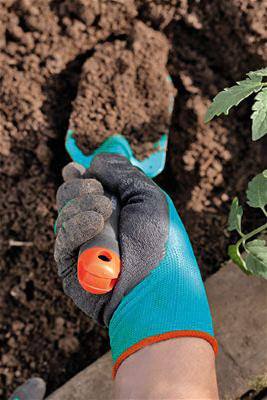 Перчатки Gardena для работы с почвой (7/S)
